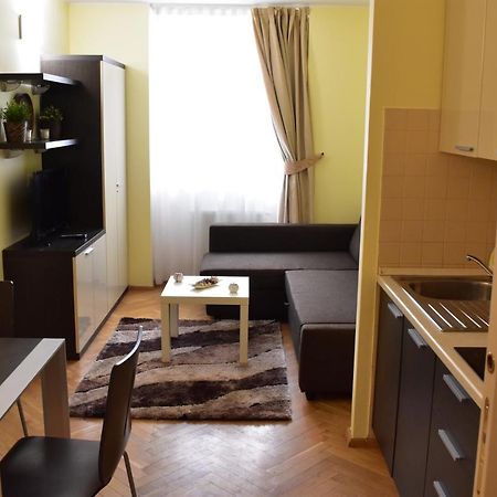 Apartment Vikroria - Hálkova 5 Praha Exteriér fotografie