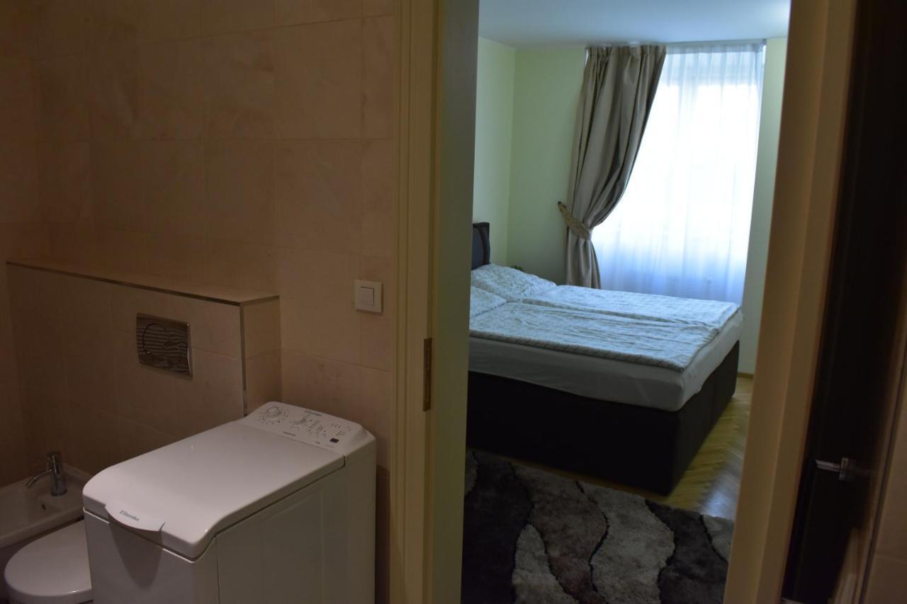 Apartment Vikroria - Hálkova 5 Praha Exteriér fotografie